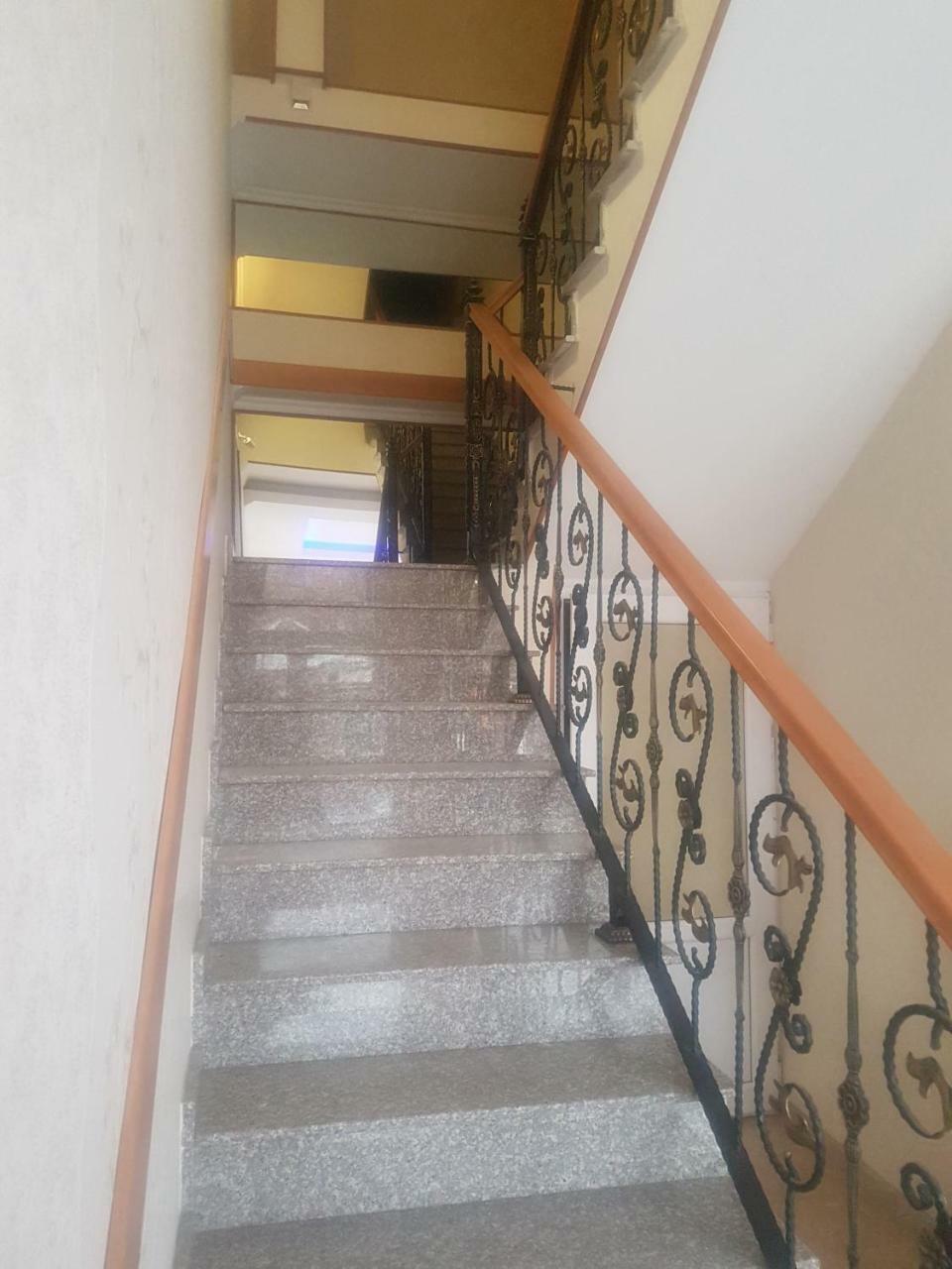 Hotel Leader Τυφλίδα Εξωτερικό φωτογραφία