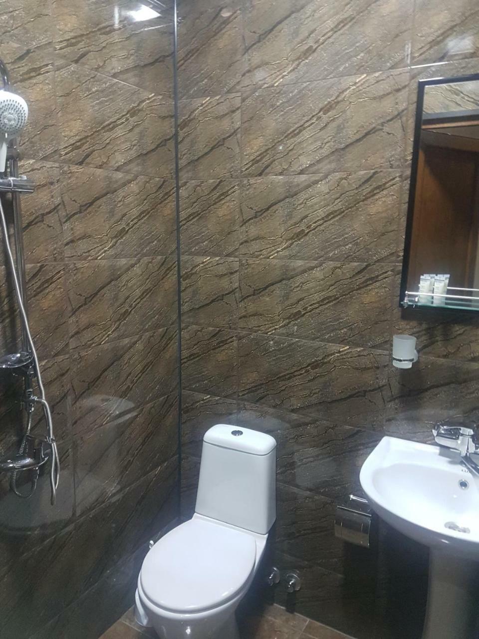 Hotel Leader Τυφλίδα Εξωτερικό φωτογραφία